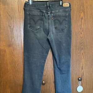 Levi’s Straight Leg Jeans